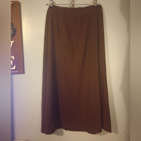 - Only Necessities A line mid length skirt with elastic waist - Picture 2 of 7